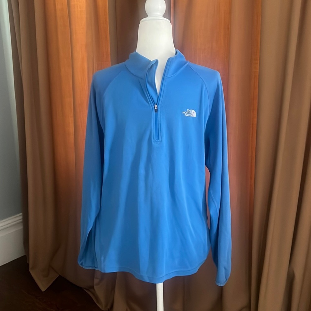 The North face blue pullover, size Large